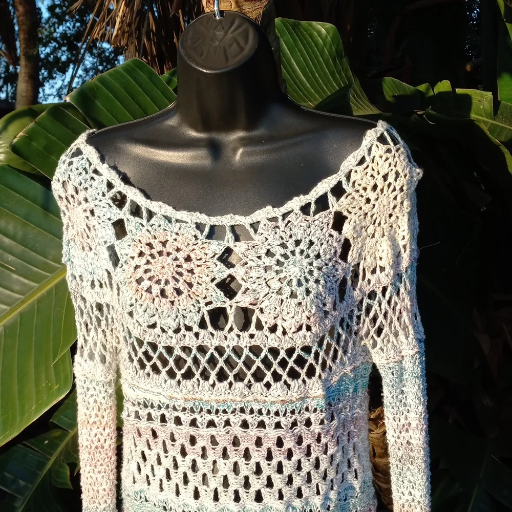 Free People crochet boat neck or off shoulder top